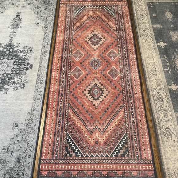 Ruggable Kaden Amber Red Runner 2.5 x 7 - Picture 2 of 2